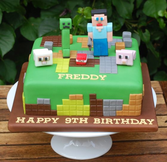 Minecraft – Cakes for the Latest Craze
